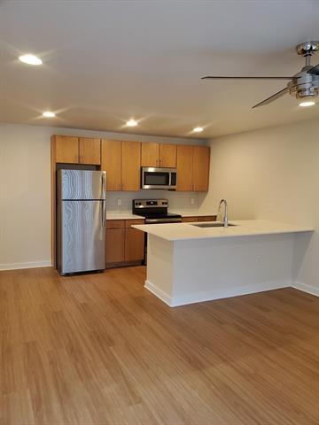 6418 Fisher Rd-Unit -210a in Dallas, TX - Building Photo