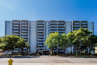 205 Cosburn in Toronto, ON - Building Photo - Building Photo