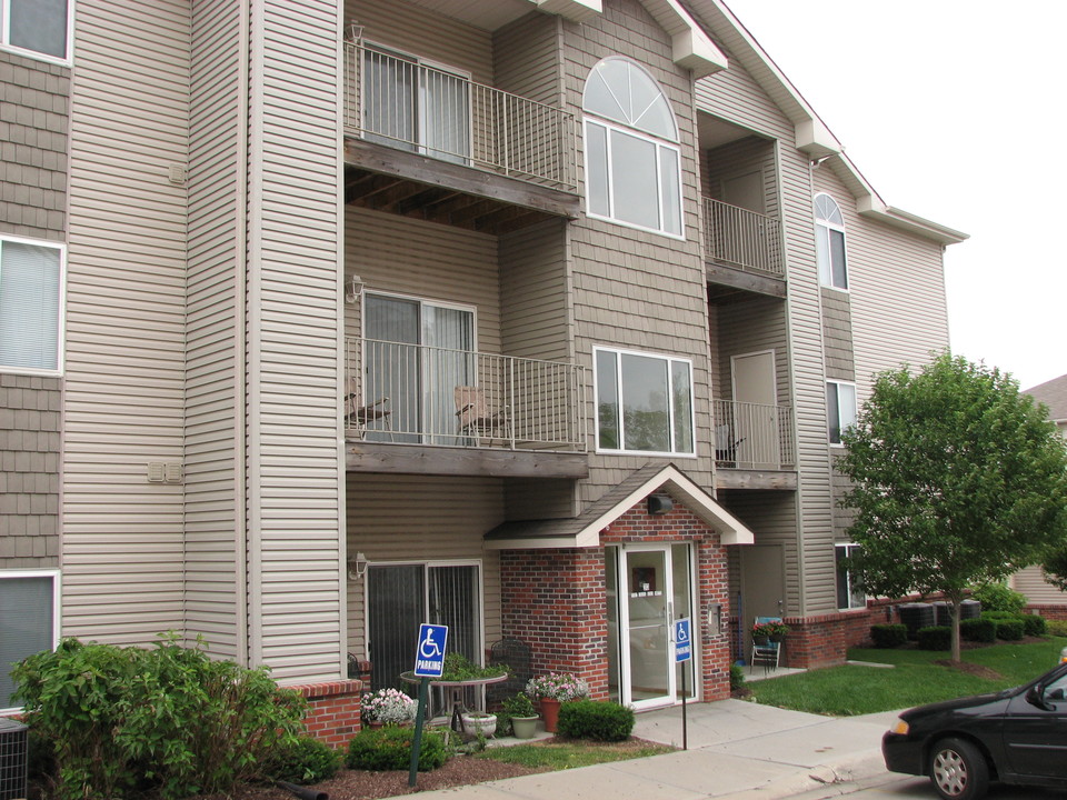 Gateway Park Apartments in Bellevue, NE - Foto de edificio