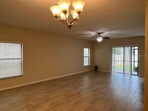 1142 Ballard Green Pl in Brandon, FL - Building Photo - Building Photo