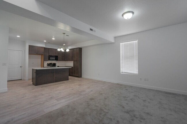 740 W Sunfire Ln in Saint George, UT - Building Photo - Building Photo