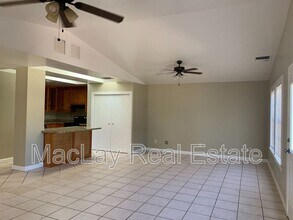 5348 W Banff Ln. in Glendale, AZ - Building Photo - Building Photo