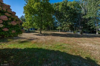 176 Grove Ave in Verona, NJ - Building Photo - Building Photo