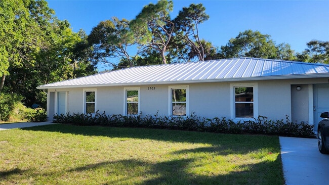 2703 Ave G in Fort Pierce, FL - Building Photo - Building Photo