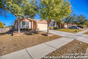 761 Fountain Gate in Schertz, TX - Building Photo - Building Photo
