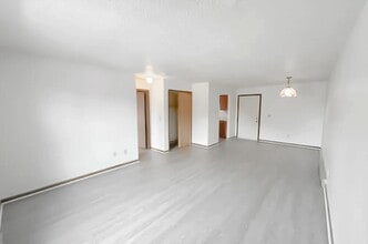 10 Park Terrace Blvd in Columbia City, IN - Building Photo - Building Photo