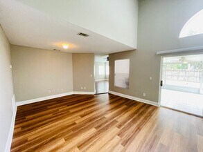 719 Meadowside Ct in Orlando, FL - Building Photo - Building Photo