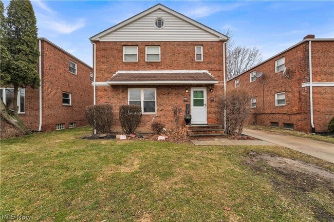 property at 478 E 222nd St