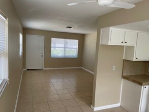 623 92nd Ave N in Naples, FL - Building Photo - Building Photo