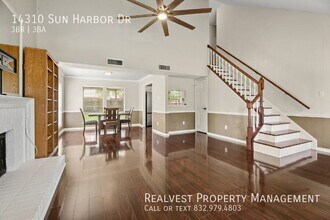 14310 Sun Harbor Dr in Houston, TX - Building Photo - Building Photo
