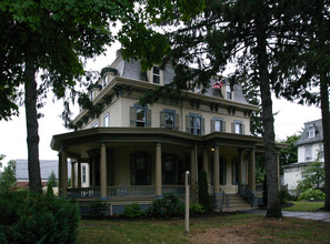 Linden Hall in Woodbury, NJ - Building Photo - Building Photo