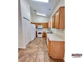 8952 E Crescent Ave in Mesa, AZ - Building Photo - Building Photo