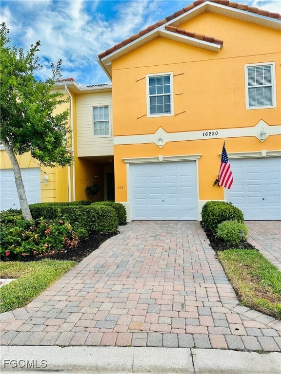 property at 16220 Via Solera Cir