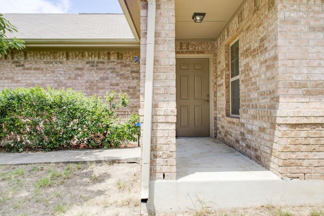 7000 Crestone Rd in Austin, TX - Building Photo - Building Photo