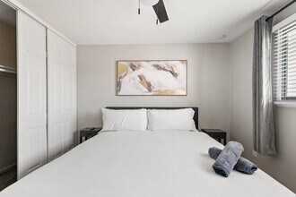 4102 W Virginia Ave, Unit SI ID1244352P in Phoenix, AZ - Building Photo - Building Photo