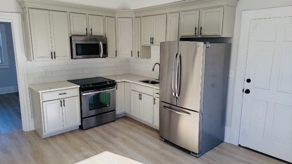 22 Main St in North Andover, MA - Building Photo