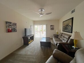 3550 Bay Sands Dr in Laughlin, NV - Building Photo - Building Photo