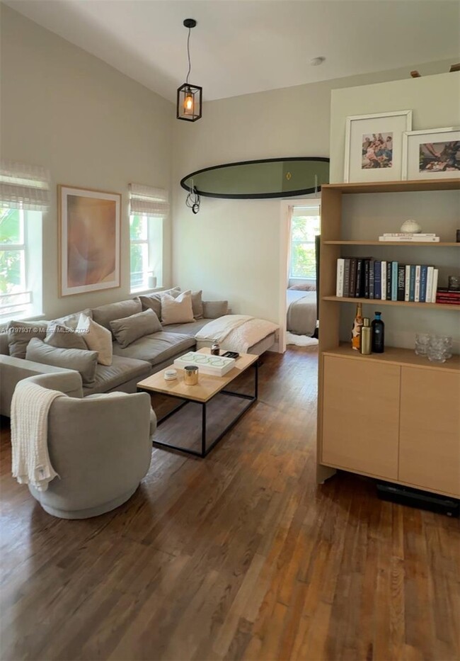 property at 1521 Lenox Ave.