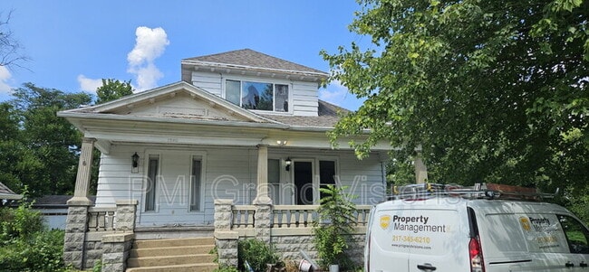 1803 Madison Ave in Charleston, IL - Building Photo - Building Photo