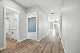 3008 N Marguerite Rd in Millwood, WA - Building Photo - Building Photo