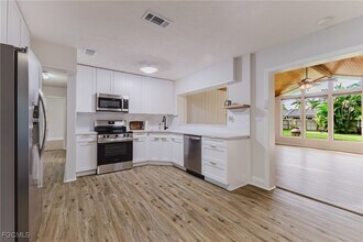 1310 La Faunce Way in Ft. Myers, FL - Building Photo - Building Photo
