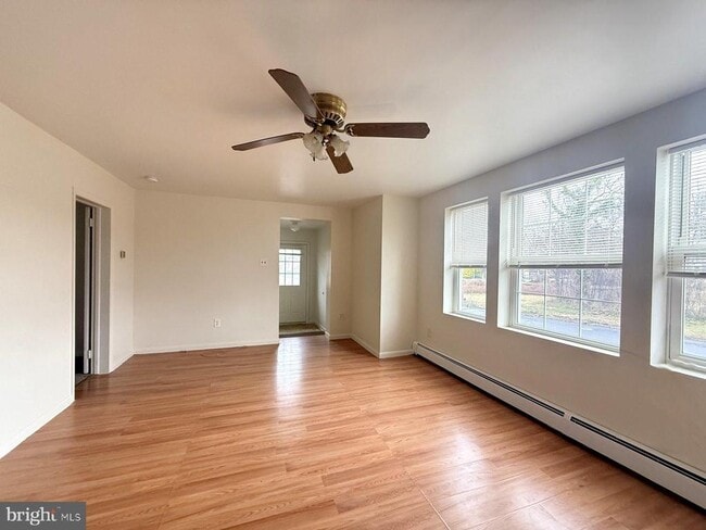 property at 1100 Grant Ave