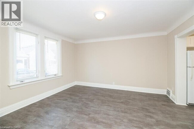 20 Harvey St in Hamilton, ON - Building Photo - Building Photo