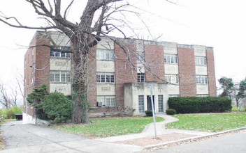 2635 University Ct in Cincinnati, OH - Foto de edificio - Building Photo