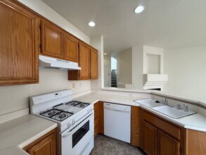 10825 Caminito Arcada in San Diego, CA - Building Photo - Building Photo