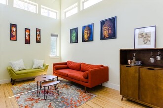 1322 Delano St in Austin, TX - Building Photo - Building Photo