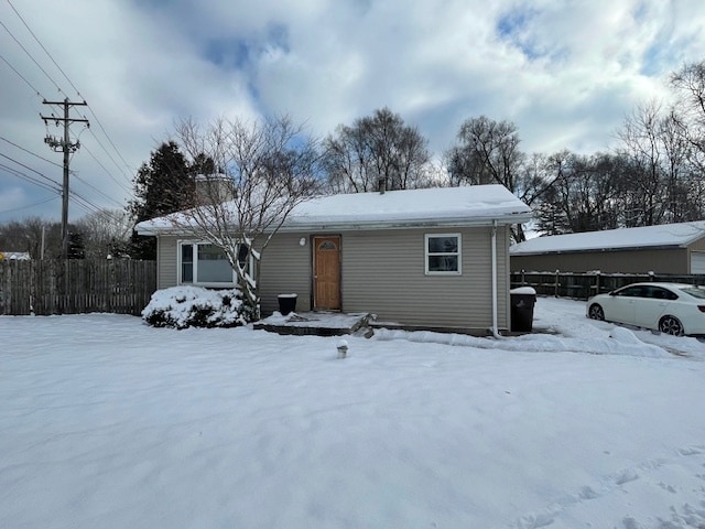 property at 5932 Park Lake Rd