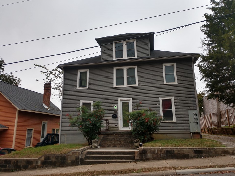 205 Ashe Ave in Raleigh, NC - Building Photo