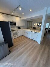 17 Brown Ave in Lavallette, NJ - Building Photo - Building Photo