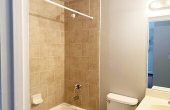 Lowell 550 in Cincinnati, OH - Building Photo - Interior Photo