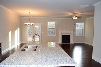 5 Holdings Dr in Lawrenceville, GA - Building Photo - Building Photo