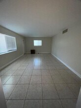 801 Lighthouse Dr in North Palm Beach, FL - Building Photo - Building Photo