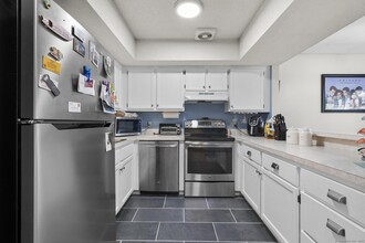 207 Misty Meadow Ln in South Windsor, CT - Building Photo - Building Photo