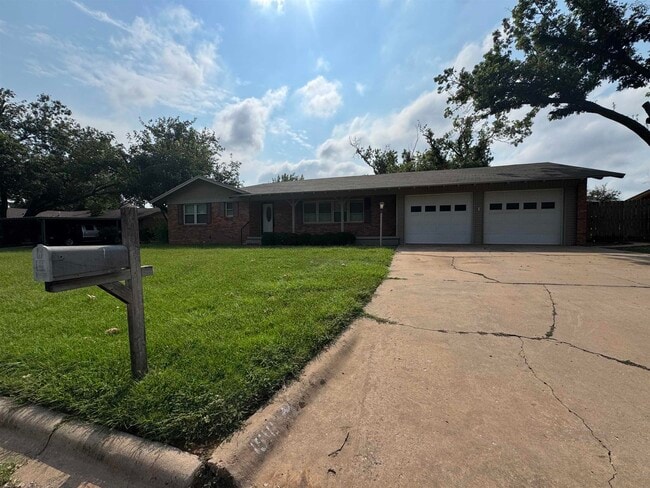 property at 1516 Rita Ln