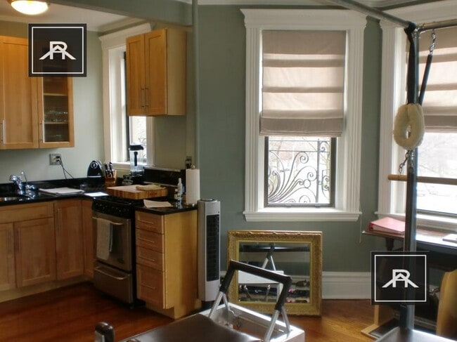 64 Charlesgate E in Boston, MA - Building Photo - Building Photo