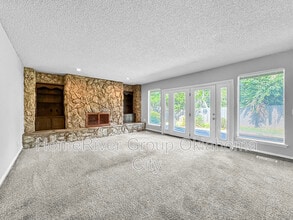 1700 Washington St in Edmond, OK - Building Photo - Building Photo
