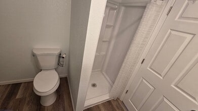 609 11th St NW in Austin, MN - Building Photo - Building Photo