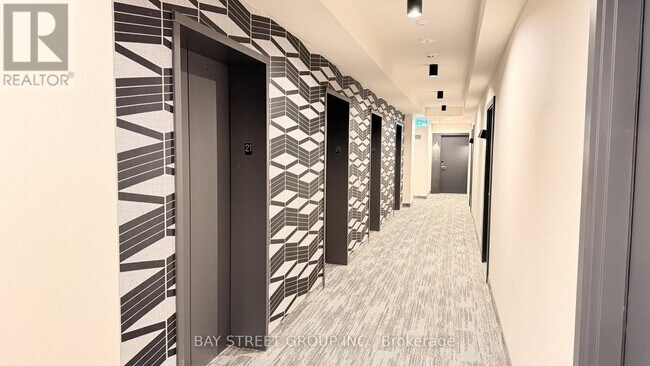 180 Front St E in Toronto, ON - Building Photo - Building Photo