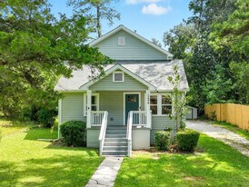 2490 Barge Rd SW in Atlanta, GA - Building Photo