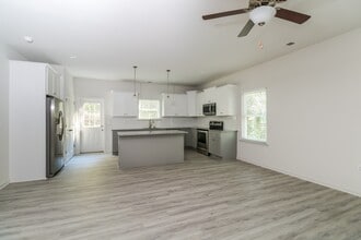 320 N Vance St in Gastonia, NC - Building Photo - Building Photo