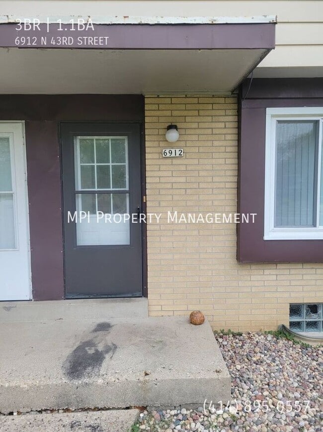 property at 6912 N 43rd St