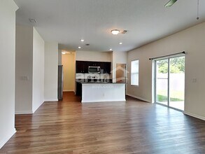 11510 Bryce Canyon Ln in Gibsonton, FL - Building Photo - Building Photo