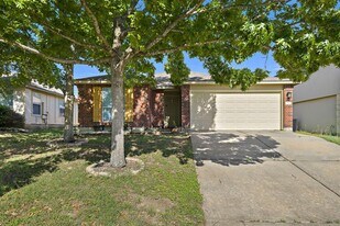 218 Altamont St in Hutto, TX - Building Photo