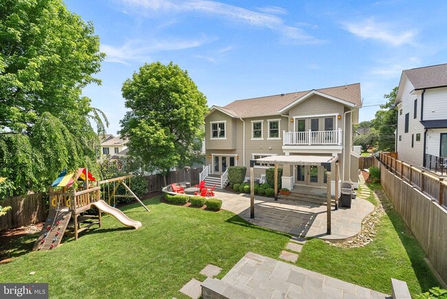 property at 10004 Wildwood Rd