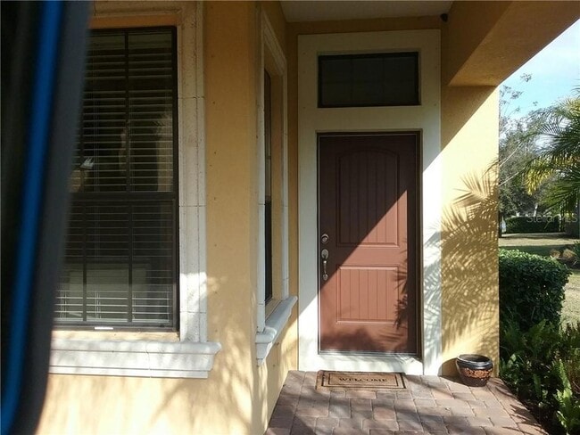 14305 Stirling Dr in Lakewood Ranch, FL - Foto de edificio - Building Photo