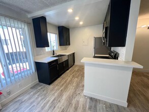 10779 Woodbine St, Unit 202 in Los Angeles, CA - Building Photo - Building Photo